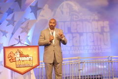 steve harvey receives hollywood walk of fame star