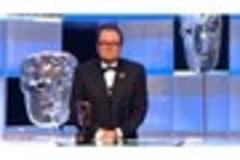 weymouth-born funnyman alan carr wins bafta award